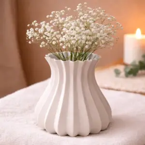 Vase décoratif ondulé – Design moderne