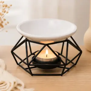 Brûleur à fondants au design géométrique fractal noir et blanc en métal, objet de décoration et diffuseur de parfum